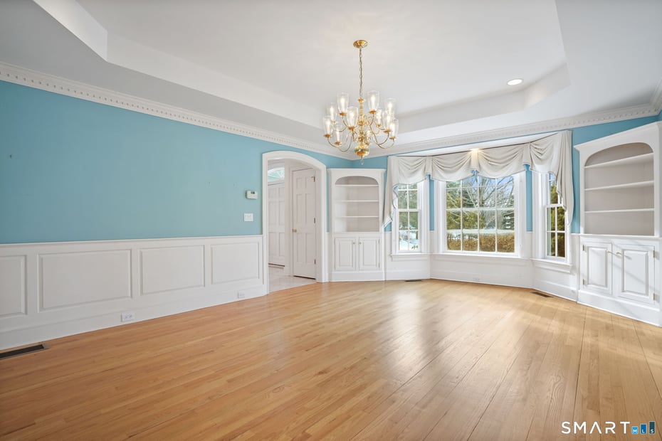 40 Puritan Road Photo 6