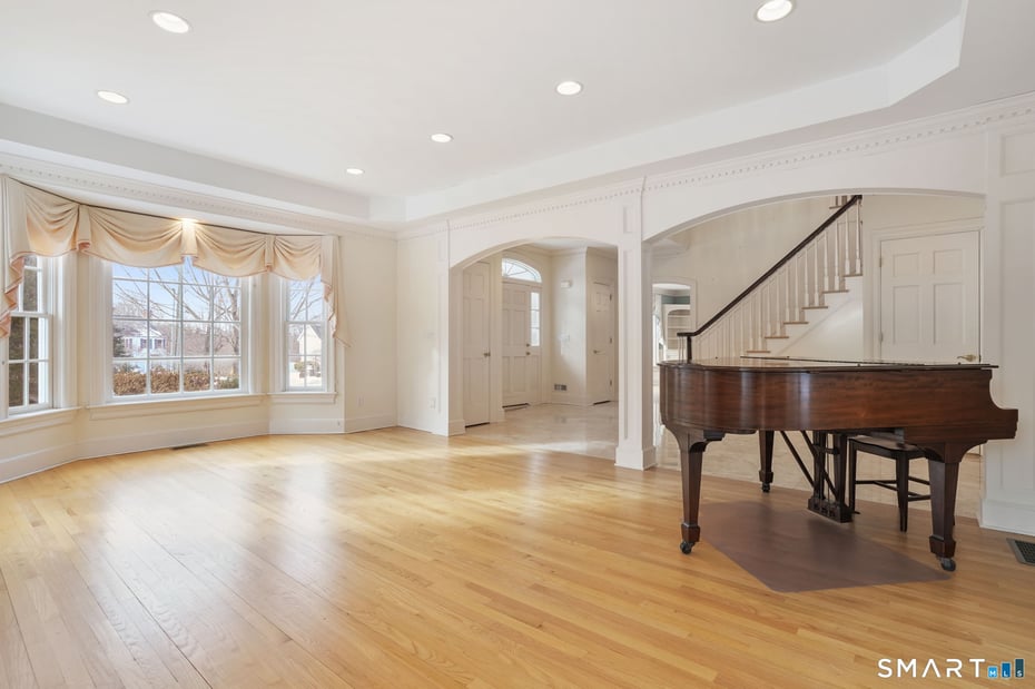 40 Puritan Road Photo 7