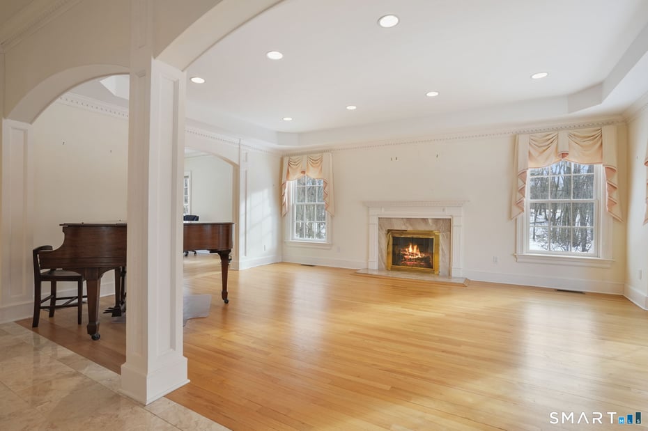 40 Puritan Road Photo 8