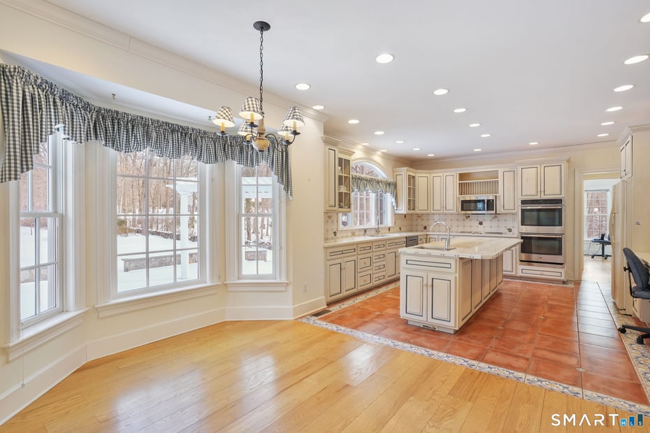 40 Puritan Road Photo 17