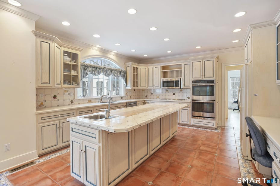 40 Puritan Road Photo 18