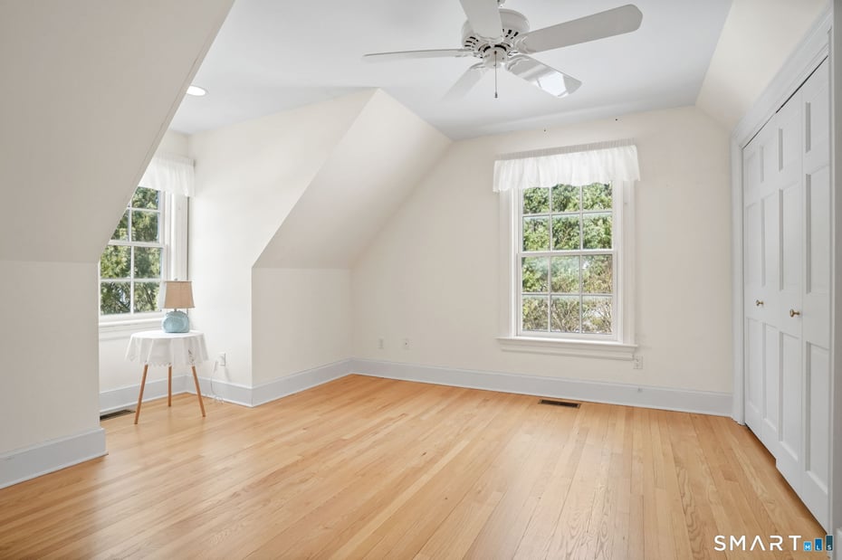 40 Puritan Road Photo 33