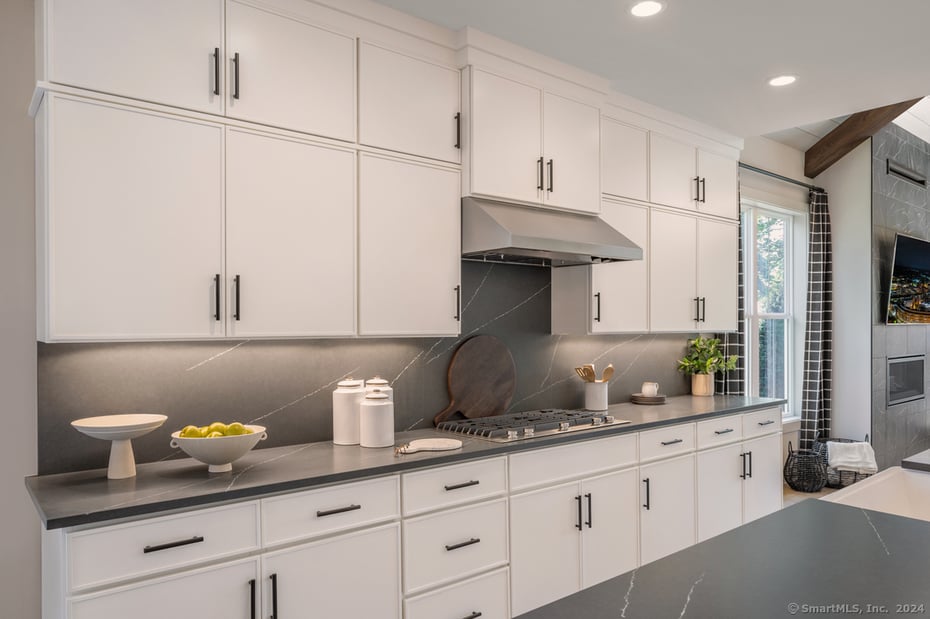 10 Hillcrest Drive  #5 Photo 4