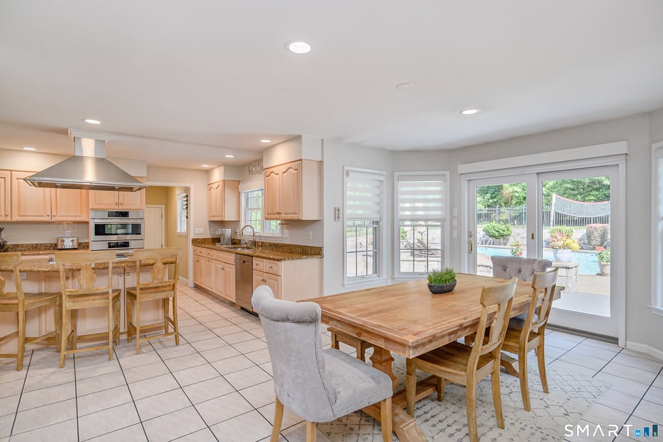 8 Woodridge Lane Photo 5