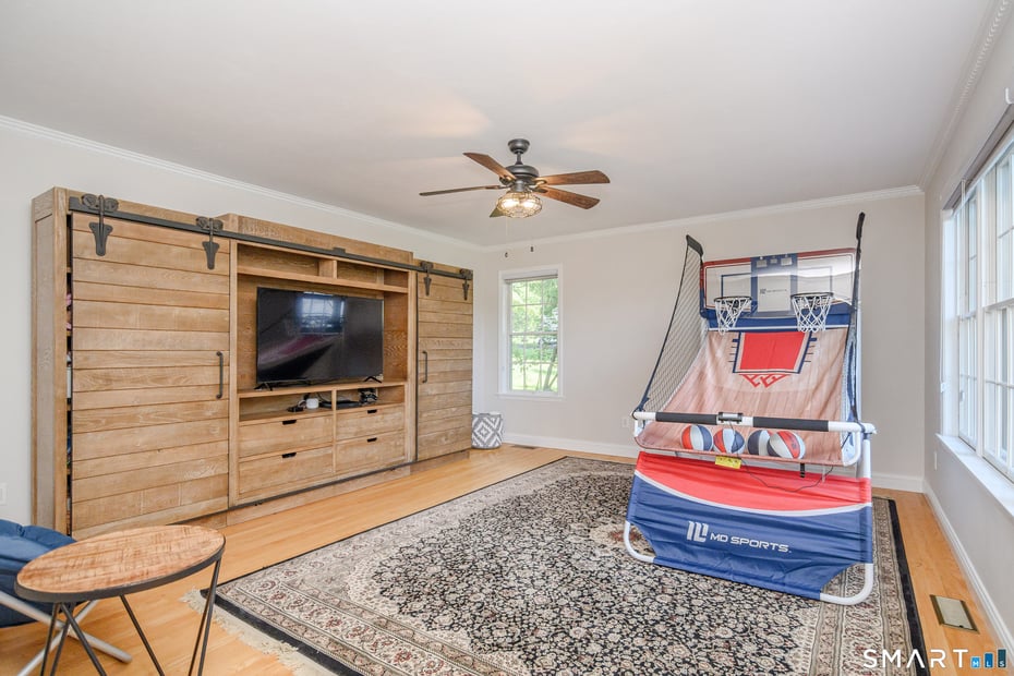 8 Woodridge Lane Photo 14