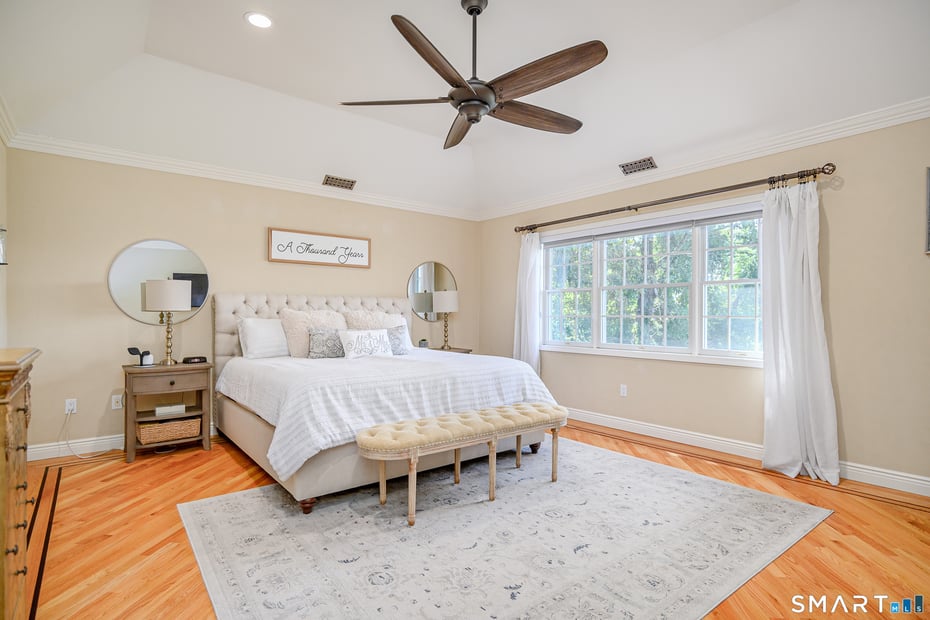 8 Woodridge Lane Photo 17