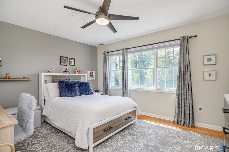 8 Woodridge Lane Photo 23