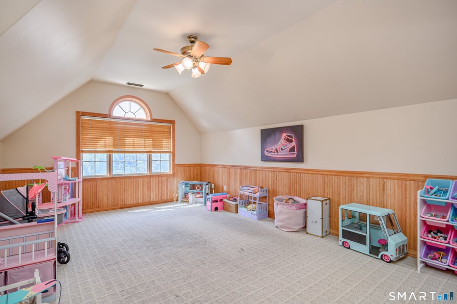 8 Woodridge Lane Photo 26