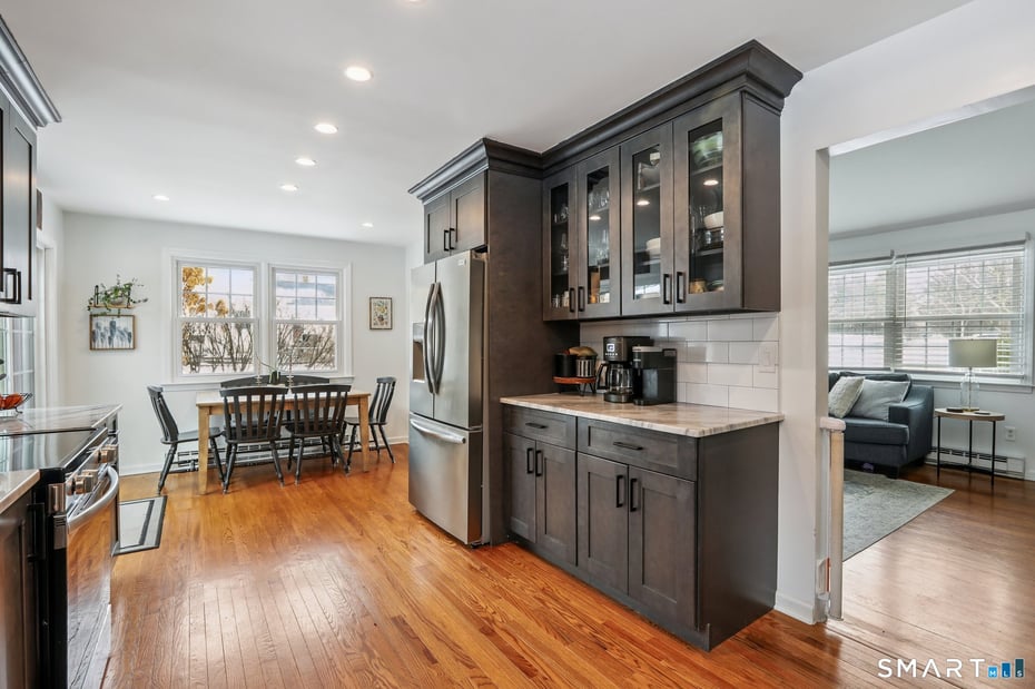 7 Jefferson Drive Photo 8