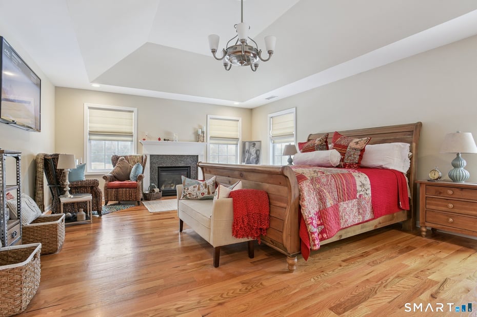 10 Ball Road Photo 16