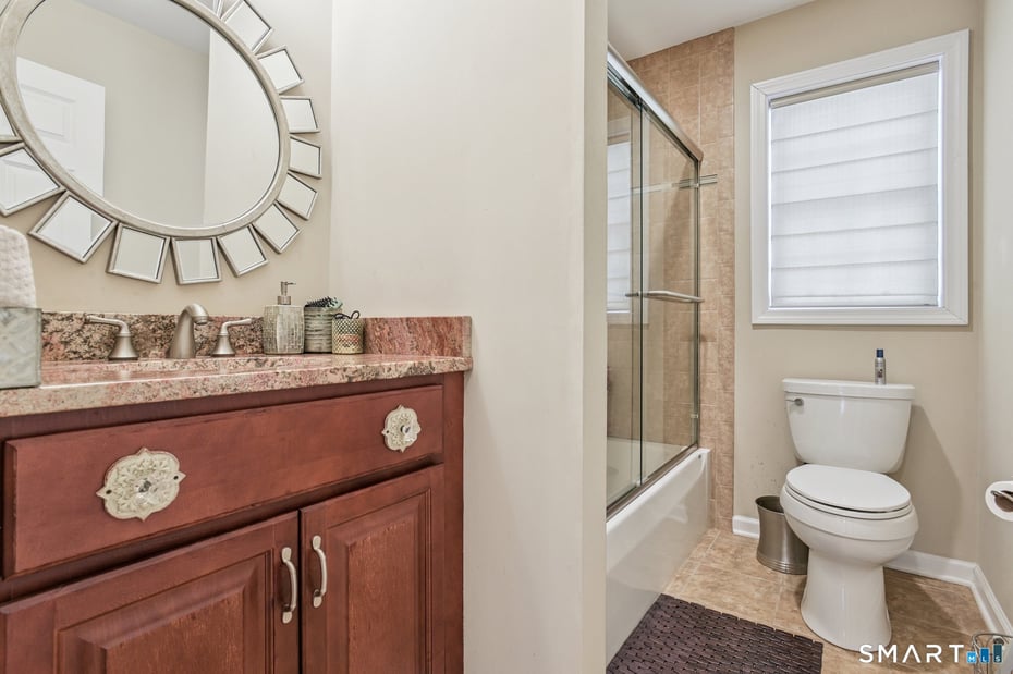 10 Ball Road Photo 26