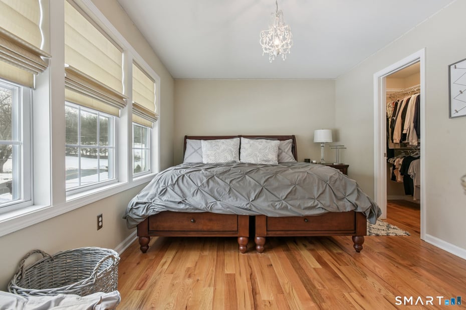 10 Ball Road Photo 29