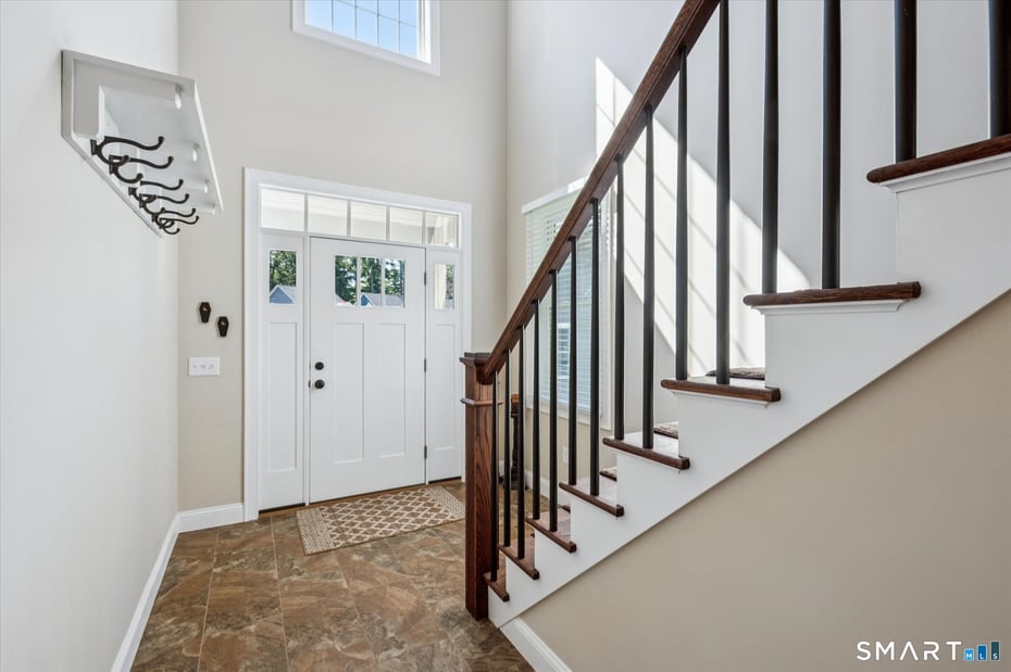 51 Hendricks Lane Photo 4