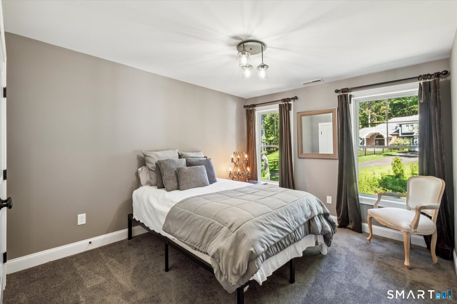 51 Hendricks Lane Photo 21