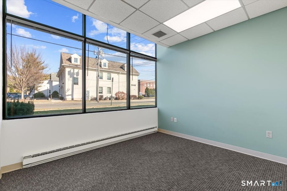 2428 Whitney Avenue Photo 25