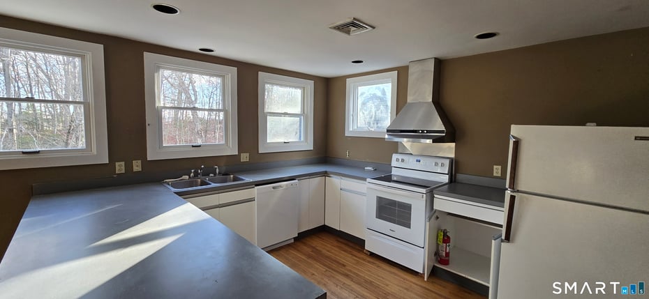 26 Ferry Road Photo 10