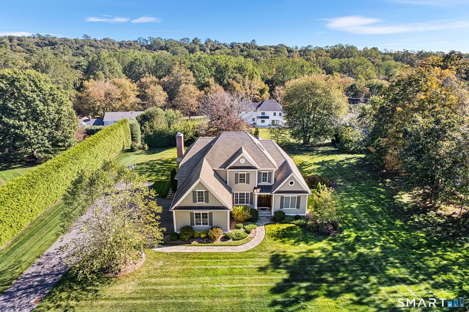 2 Doe Hollow Drive Photo 2