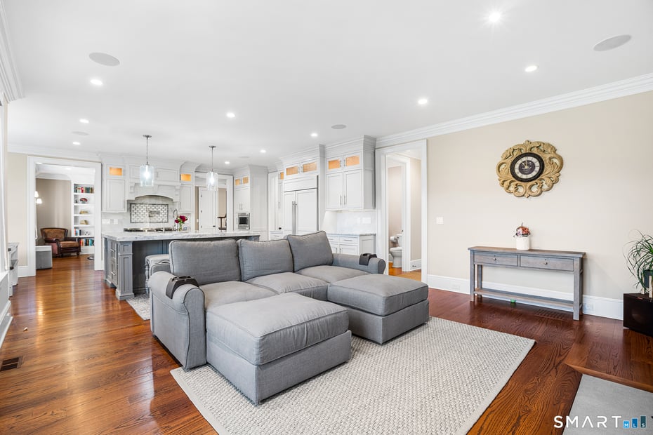 2 Doe Hollow Drive Photo 12