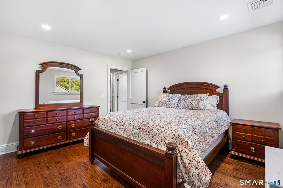 2 Doe Hollow Drive Photo 23