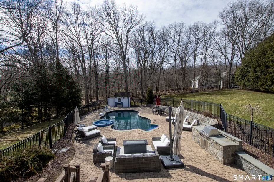 3 Crescent Lane Photo 2