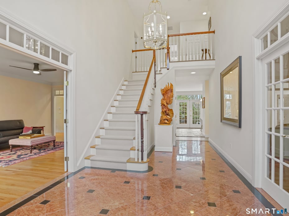 12 Fox Run Drive Photo 2