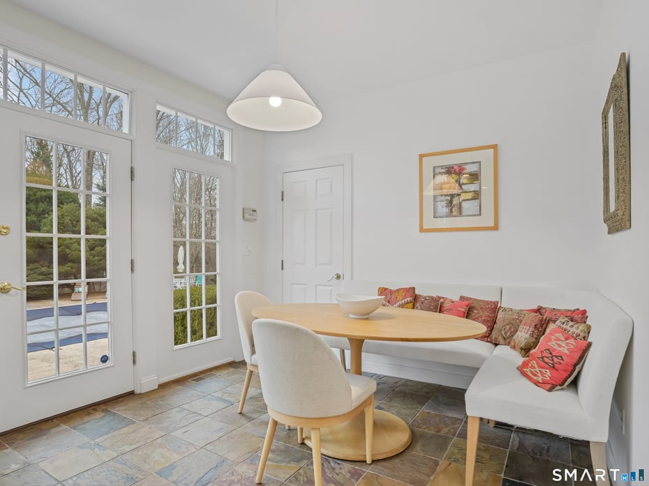 12 Fox Run Drive Photo 8