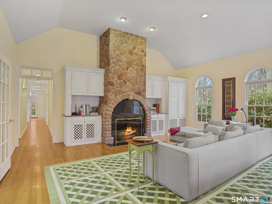 12 Fox Run Drive Photo 9