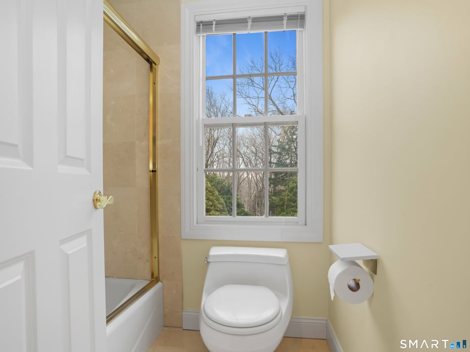 12 Fox Run Drive Photo 17