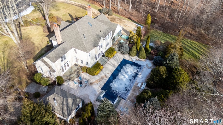 12 Fox Run Drive Photo 36