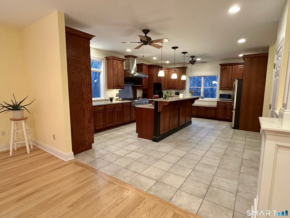 455 Chesterfield Road Photo 8