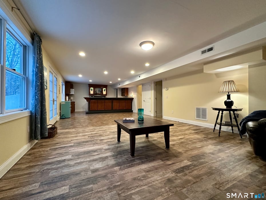 455 Chesterfield Road Photo 14