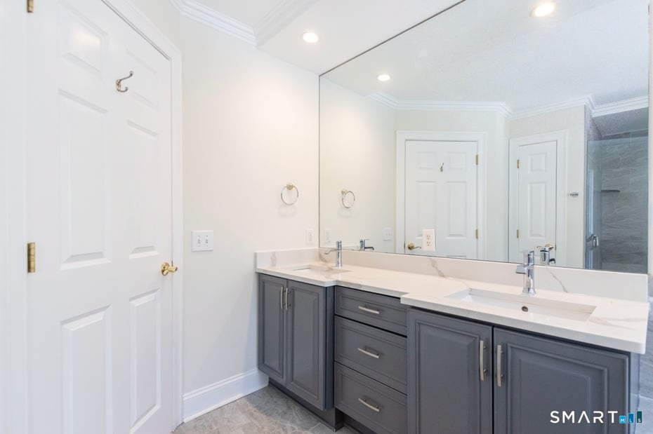 44 Chadwick Court Photo 21