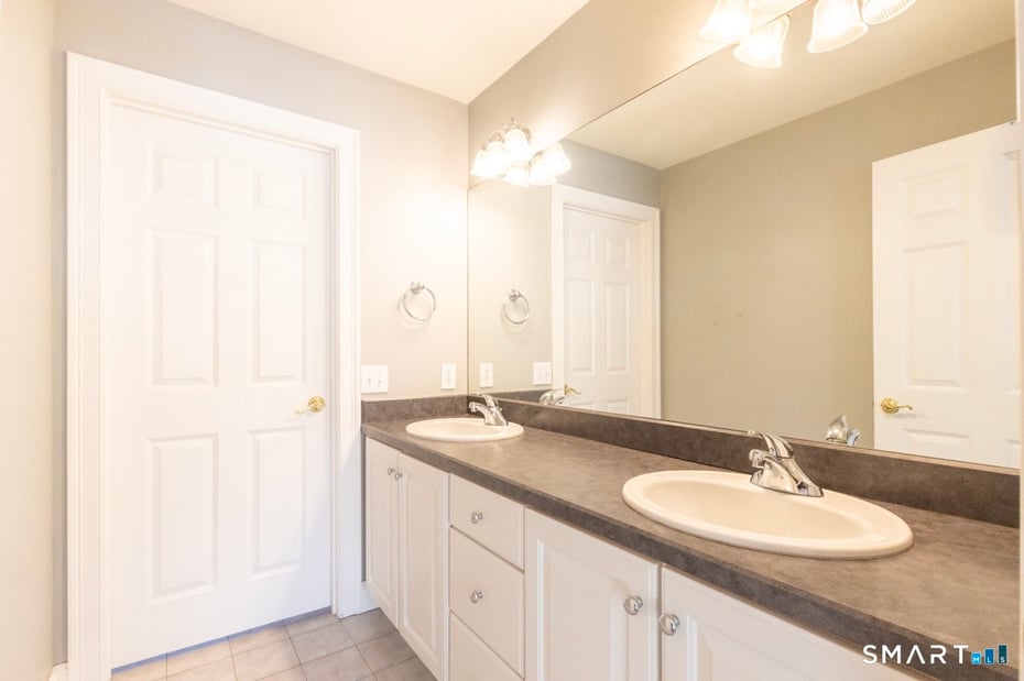 44 Chadwick Court Photo 26