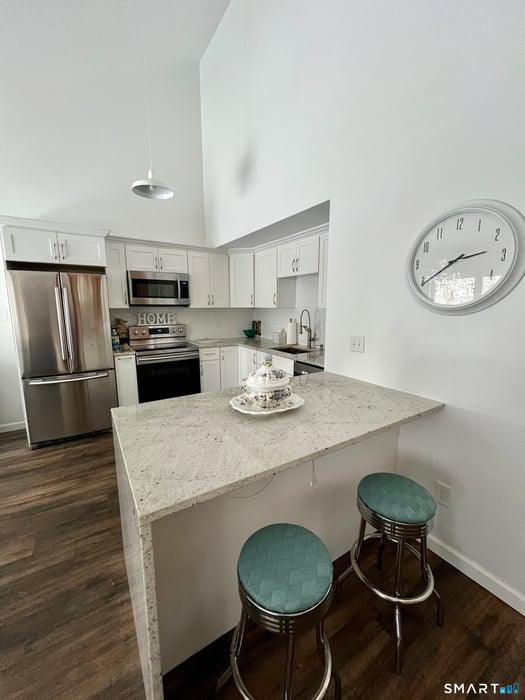 319 Cliffside Drive Photo 9