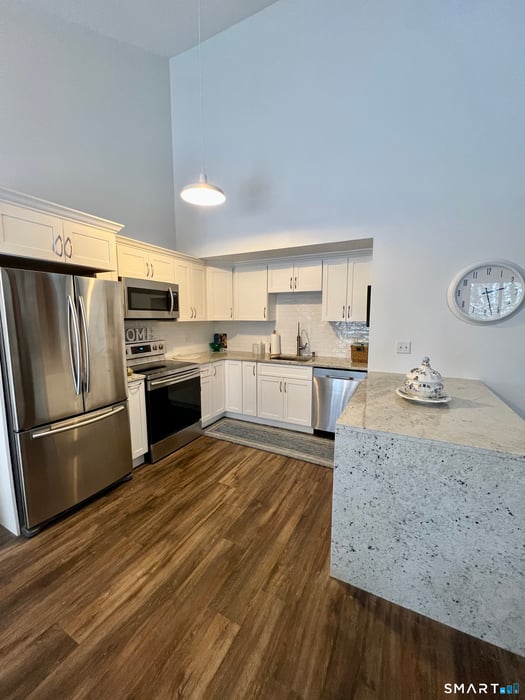 319 Cliffside Drive Photo 12