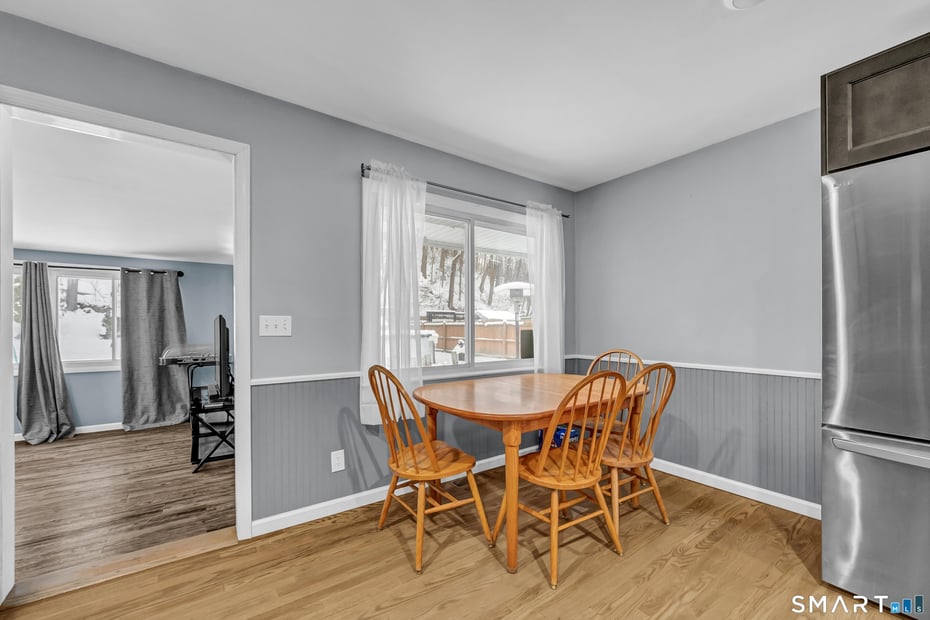 21 Cindy Lane Photo 4