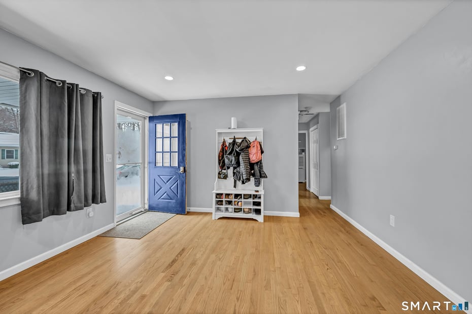 21 Cindy Lane Photo 9