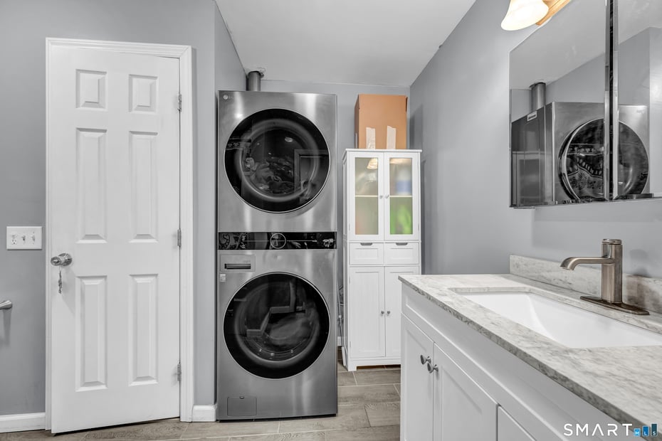 21 Cindy Lane Photo 11