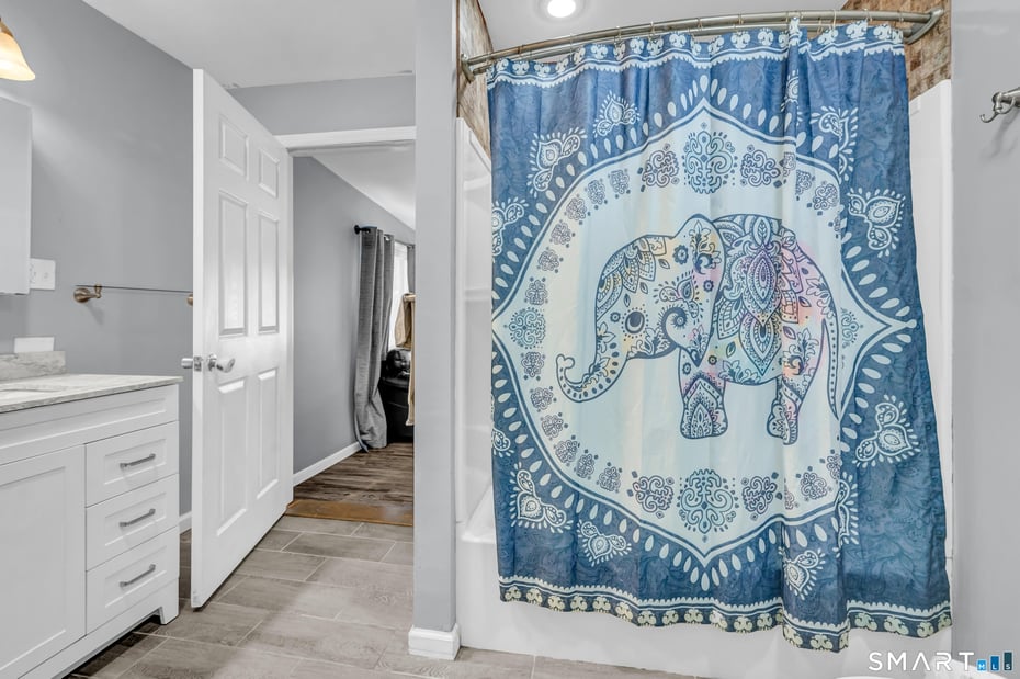 21 Cindy Lane Photo 12