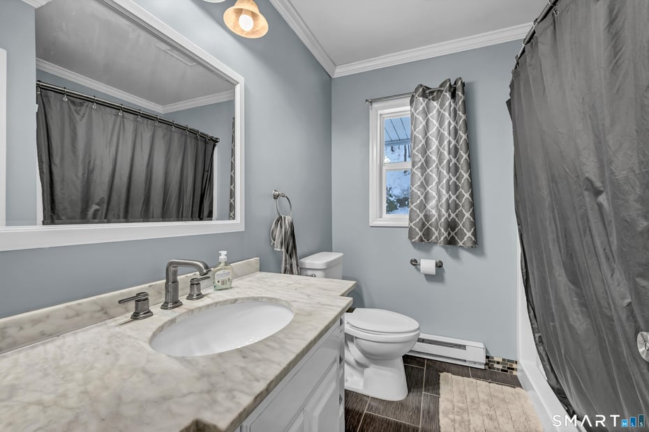 21 Cindy Lane Photo 17