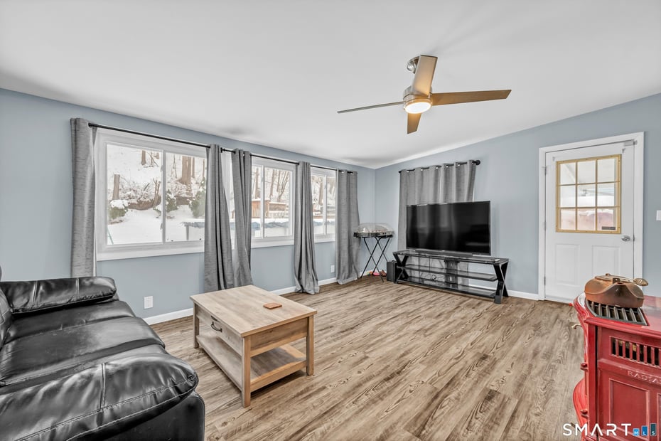 21 Cindy Lane Photo 22