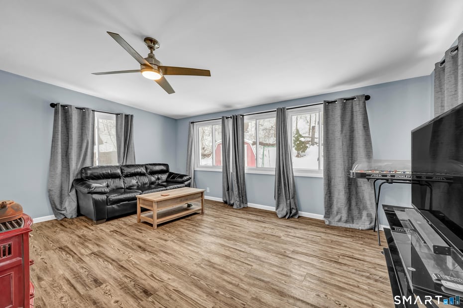 21 Cindy Lane Photo 25