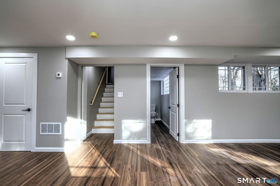 884 Grassy Hill Road Photo 29