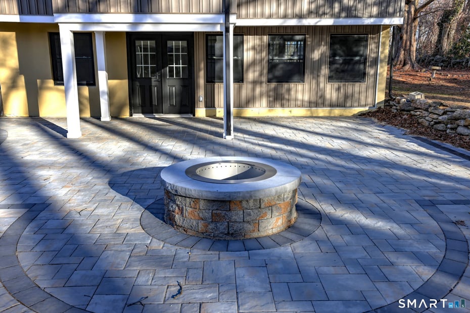 884 Grassy Hill Road Photo 34