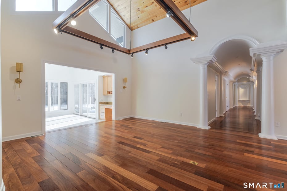 5 Mohawk Lane Photo 8