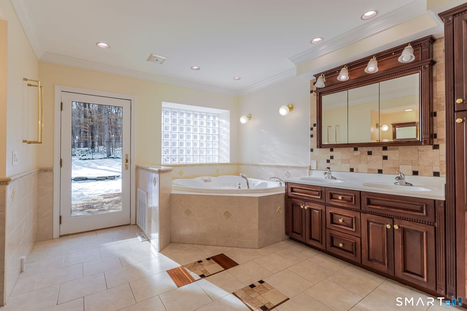 5 Mohawk Lane Photo 31