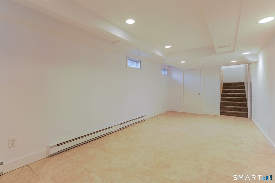 5 Mohawk Lane Photo 35