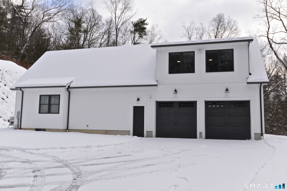 604 Wildcat Hill Road Photo 1