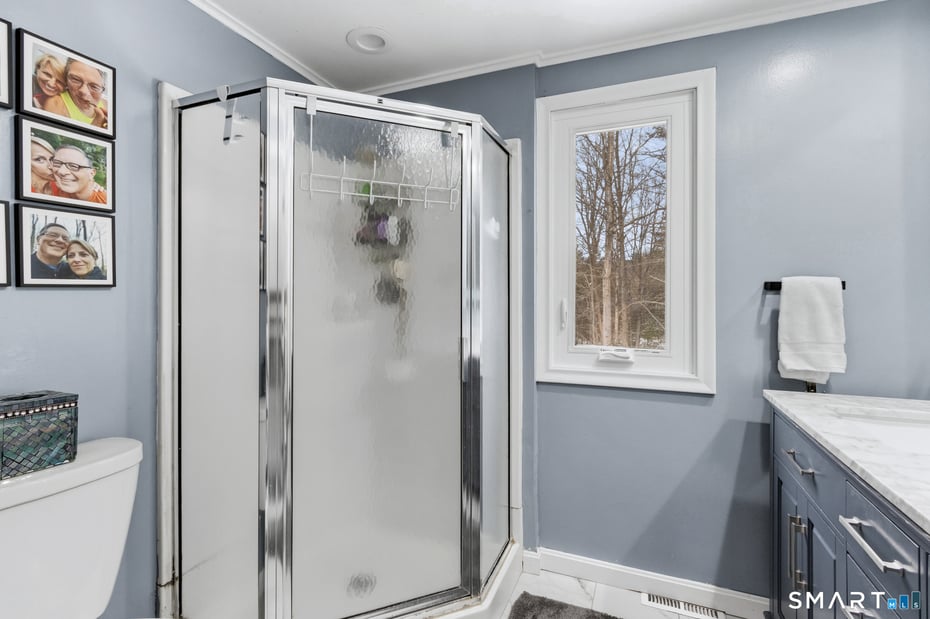 324 Old Farms Road Photo 22