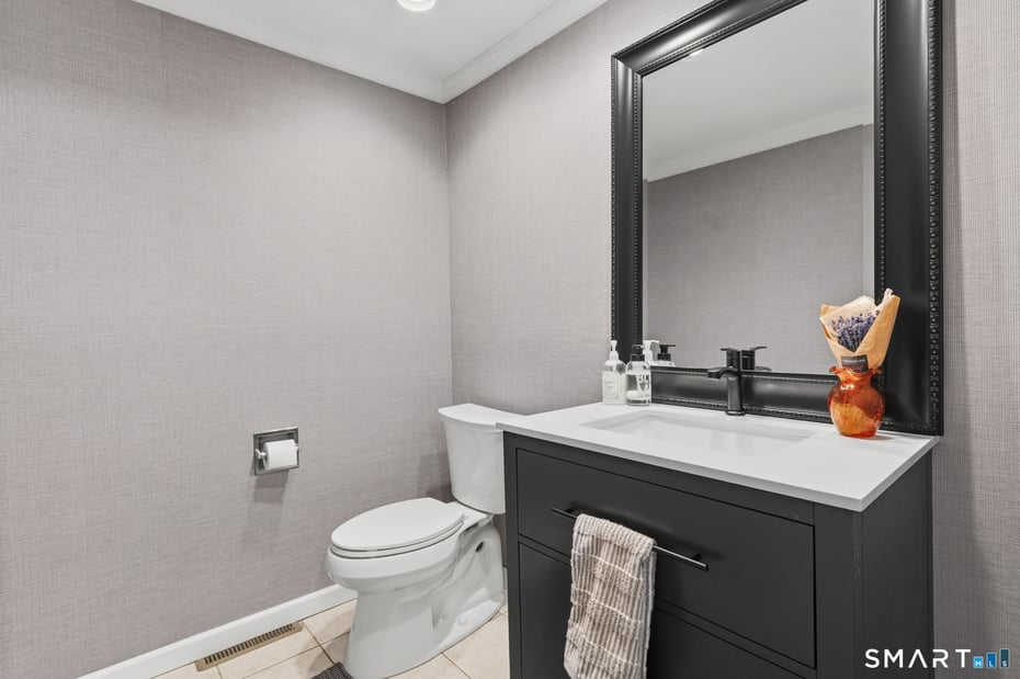 324 Old Farms Road Photo 27